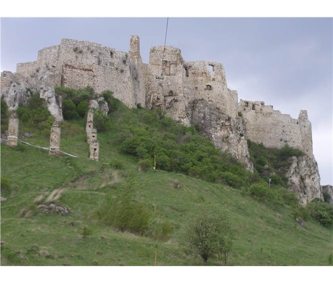 Tatry, národní park Pieniny a spišské památky - Slovensko - Spišský hrad, vystavěn v 12.-13.století, rozšířen v 15. stol., jeden z největších ve střední Evropě