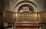 Krásy Dolnorakouska za vínem v době Adventu - Rakousko - Klosterneuburg - proslavený Verdunský oltář od Mikuláše z Verdunu, zlatníka a emailéra, 1171-81, 51 tabulí ve 3 řadách