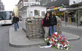 Checkpoint Charlie - Německo - Berlín - Checkoint Charlie, bývalý hraniční přechod