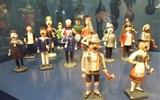 Muzeum hraček - Německo - Seiffen - Muzeum hraček, ve své době byly velmi oblíbené tzv. kouřící figurky
