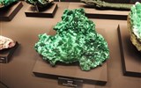Freiberg - Německo - Freiberg - Muzeum minerálů Terra Mineralia, malachit, Kongo, Katanga