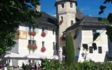 Ochutnávka Švýcarska s termály a turistikou 2018 - Švýcarsko - Sierre - tvrz Villa, 1530-45, rod de Preux, muzeum vína