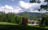 Císařská vila - Rakousko - Kaiserville - pohled od Marmorschlösslu s nádherným výhledem na okolní hory