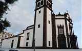 Azorské ostrovy, San Miguele a Terceira 2018 - Portugalsko - Azory - Igreja de São Pedro, původní 1418, přestavěn před 1645