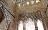 Andalusie, památky, přírodní parky a Sierra Nevada 2018 - Španělsko - Granada - Alhambra, Sala de los Reyes, sloužila jako hodovní či společenská síň