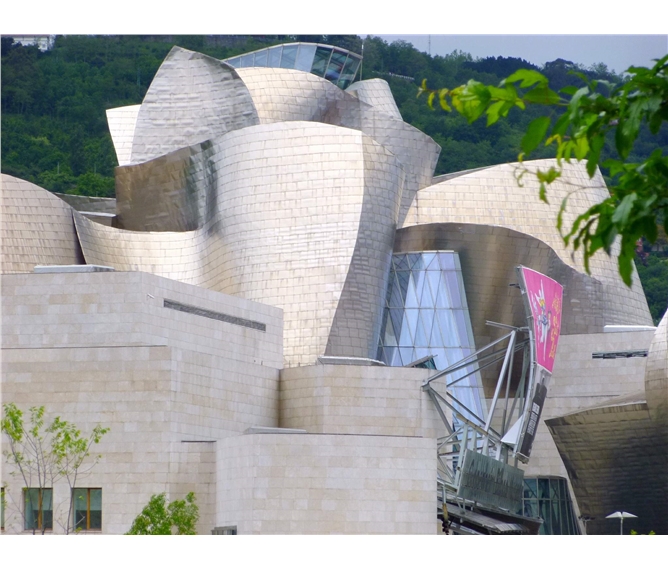 Baskicko, hrdá země Španělska - Španělsko - Bilbao - Guggenheimovo muzeum, dokončeno 1997, návrh F.Gehry