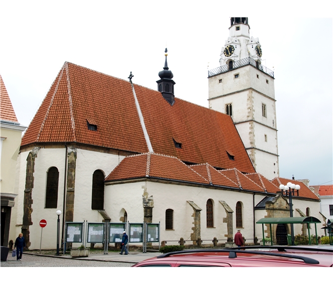 Slavnost chřestu a celebrity Ivančic 2018 - Česká republika - Ivančice, kostel Nanebevzetí P.Marie, 13-15.stol, gotický