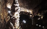 Tajemné jeskyně Slovinska a Itálie, víno a mořské lázně Laguna 2020 - Slovinsko - Grotta Gigante, dna Velké jeskyně nedohlédneš