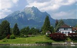 Švýcarské železnice a Rhétská dráha UNESCO 2020 - Švýcarsko - lodní výlet z Lucernu, masiv hory Pilatus od jezera Vierwaldstättersee