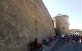 Alghero - Itálie - Sardinie - Alghero, městské hradby vybudovány v 13.stol. Janovany, přestavěny poprvé po 1354