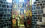 Santissima Trinitā di Saccargia - Itálie - Sardinie - malý retábl, mistr z Castelsarda, 14-15.st, dole Panna a dítě, Jan Křtitel a sv.Petr