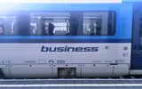 Adventní Graz vlakem - Rakousko - rychlovlaky Railjet vyrábí firma Siemens, max. rychlost 230 km/h, hmotnost jednotky 330 tun, u rakouských drah jich jezdí 60 kusů (foto J.Zedníček)