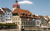 Švýcarsko, nočním vlakem do Curychu, eurovíkend Luzern 2020 - Švýcarsko - Lucern, městská radnice, 1602-6, italská renesance, A.Isenmann