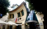 Sopoty - Polsko 242 - Sopoty, Křivý dům, je tu patrná vzdálená inspirace Hundertwasserem