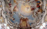 Wieskirche - Německo - Bavorsko - Wieskirche, stropní freska, dole dveře do věčnosti a nahoře Kristus sedící na duze