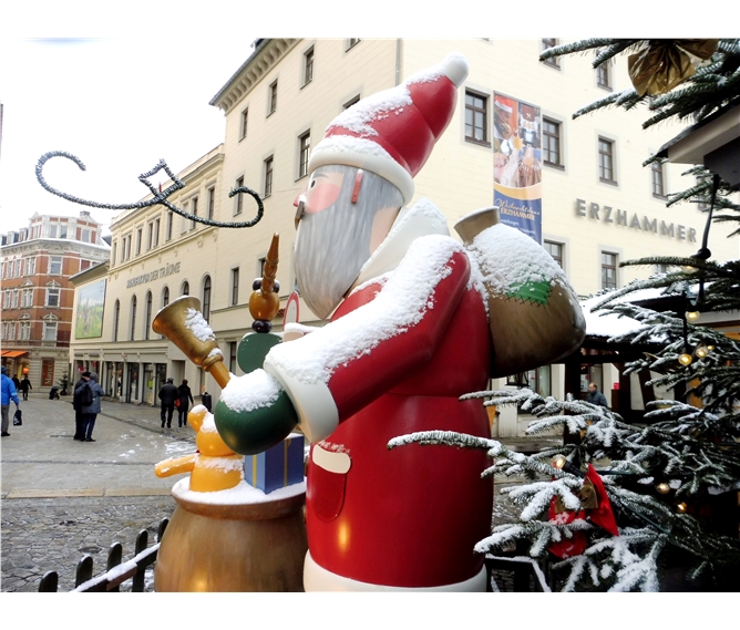 Advent v Krušnohoří, Manufaktura snů a Bergparade 2020 - Německo - Annaberg - Weihnachtsmarkt.