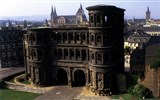 Hrady, katedrály a města Mosely a Porýní s lodí - Německo - Trier (Trevír) - Porta Nigra