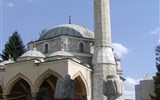 Černá Hora, národní parky a moře, privátní domy 2020 - Černá Hora - Plevlja - mešita Husein Paši, 1569