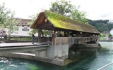 Švýcarské železnice a Rhétská dráha UNESCO 2020 - Švýcarsko - Luzern - dřevěný most Spreuerbrücke z 13.století