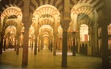Andalusie, památky UNESCO a přírodní parky 2020 - Španělsko - Andalusie - Cordoba, Velká mešita, 450 sloupů z žuly jaspisu a mramoru podpírá strop