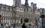 Paříž, perla na Seině letecky 2020 - Francie - Paříž - Hotel de Ville, stará radnice ze 17.stol 1871 vyhořela, rekonstruována do původní podoby
