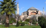Eurovíkendy - Turecko - Turecko - Istanbul - Hagia Sofia,  postavená arch. Isidorem z Milétu a Anthemiem z Trallu, od roku 1493 mešita