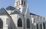 Poitiers - Francie - Atlantik - Poitiers, katedrála Notre Dame la Grande, románská