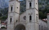 Černá Hora, národní parky a moře, privátní domy - Černá Hora, Kotor, kostel