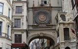 Rouen - Francie, Normandie, Rouen, oblouk s hodinami, 1382