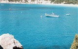Korsika, rajský ostrov 2020 - Francie - Korsika - bílé pobřeží střeží dodnes věže vystavěné proti berberským pirátům